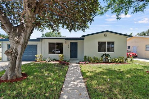 1414 S N Street Lake Worth Beach FL 33460