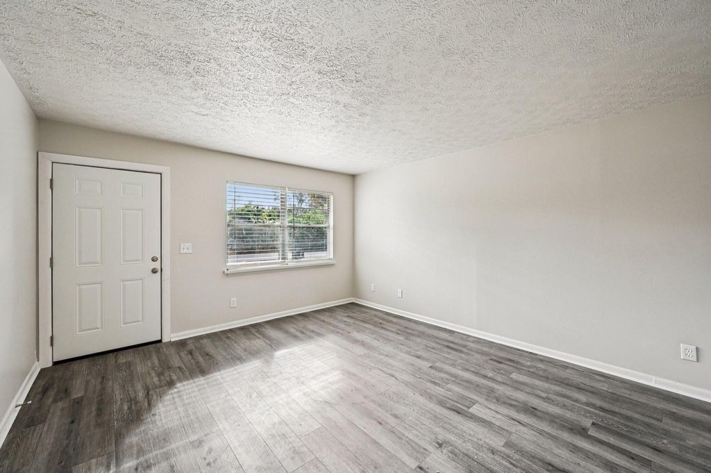 Photo of 913 SE 8th Street, Stuart, FL 34994 (MLS # F10541601)