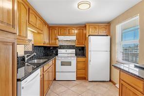 121 SE 3RD AVENUE 601