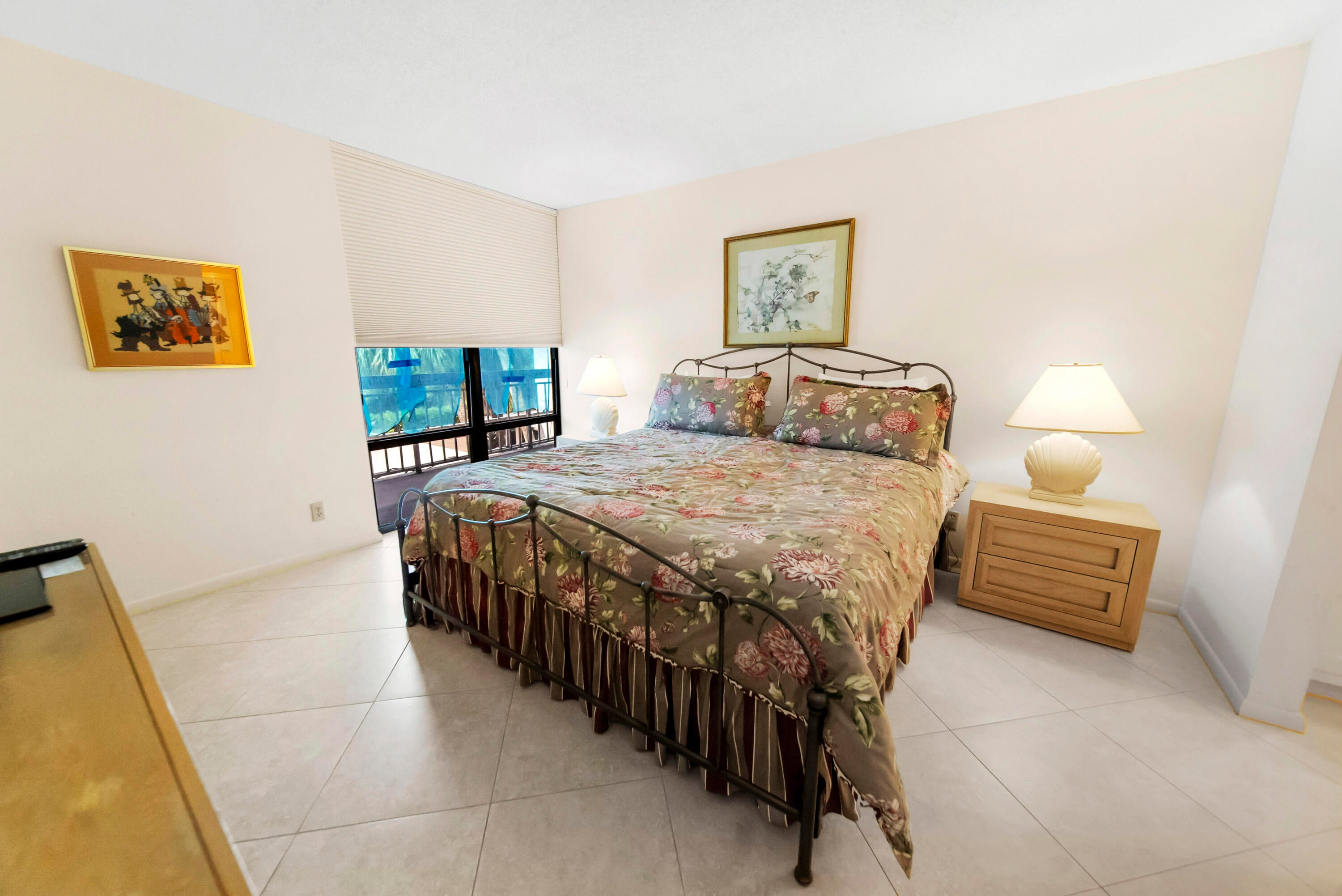 2687 N Ocean Boulevard 303