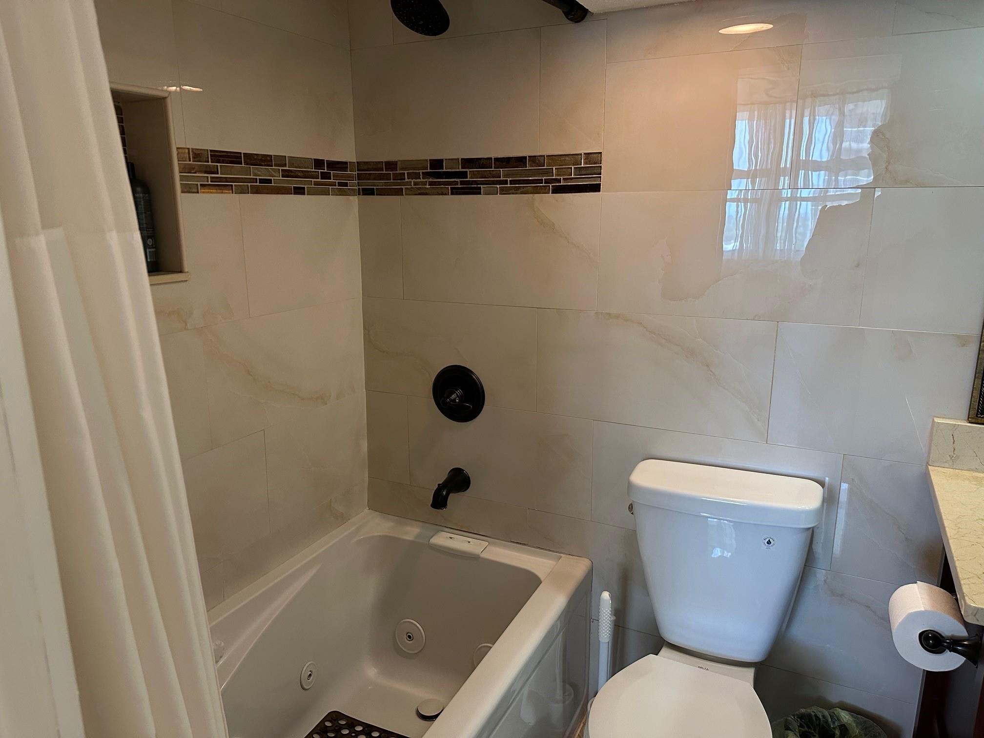 Hillsboro Le Baron Condo - Residential Lease