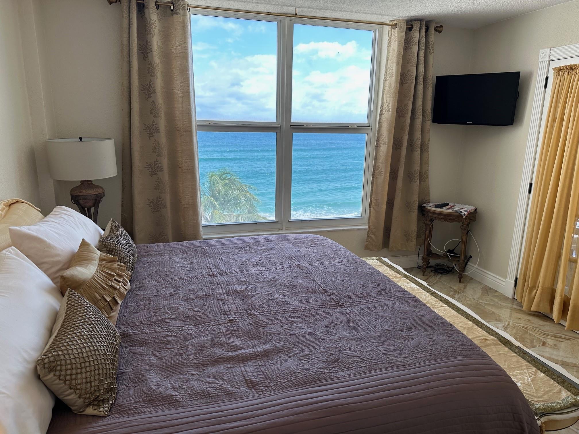 Hillsboro Le Baron Condo - Residential Lease