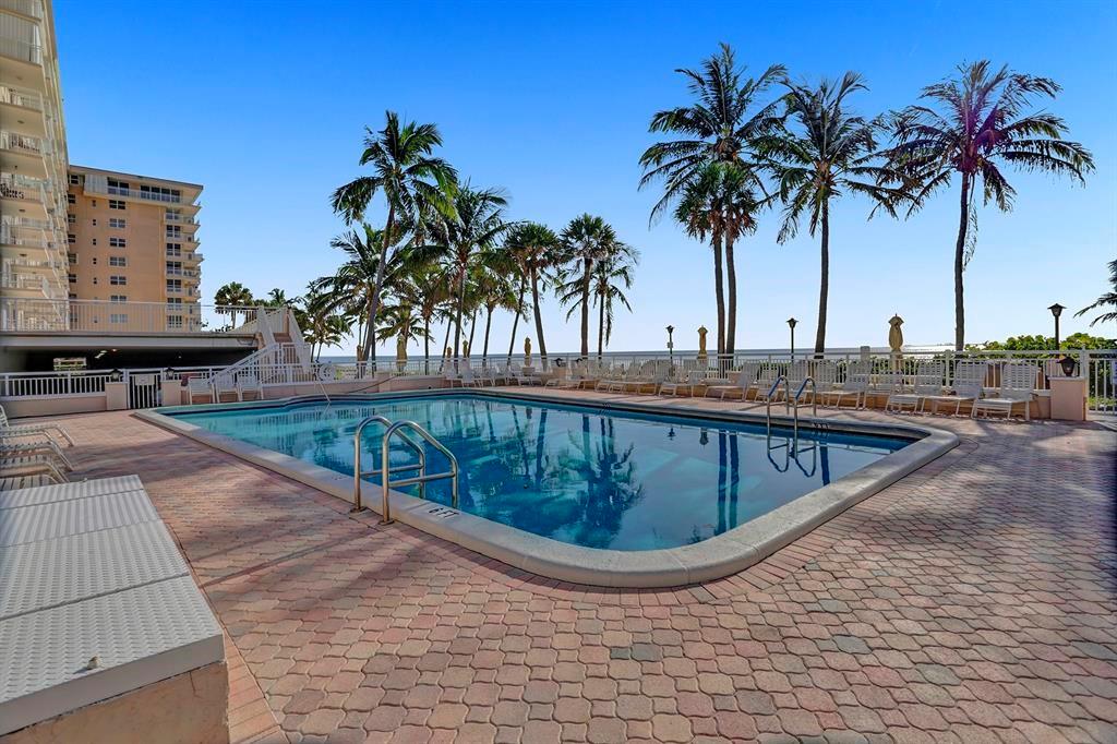 Hillsboro Le Baron Condo - Residential Lease