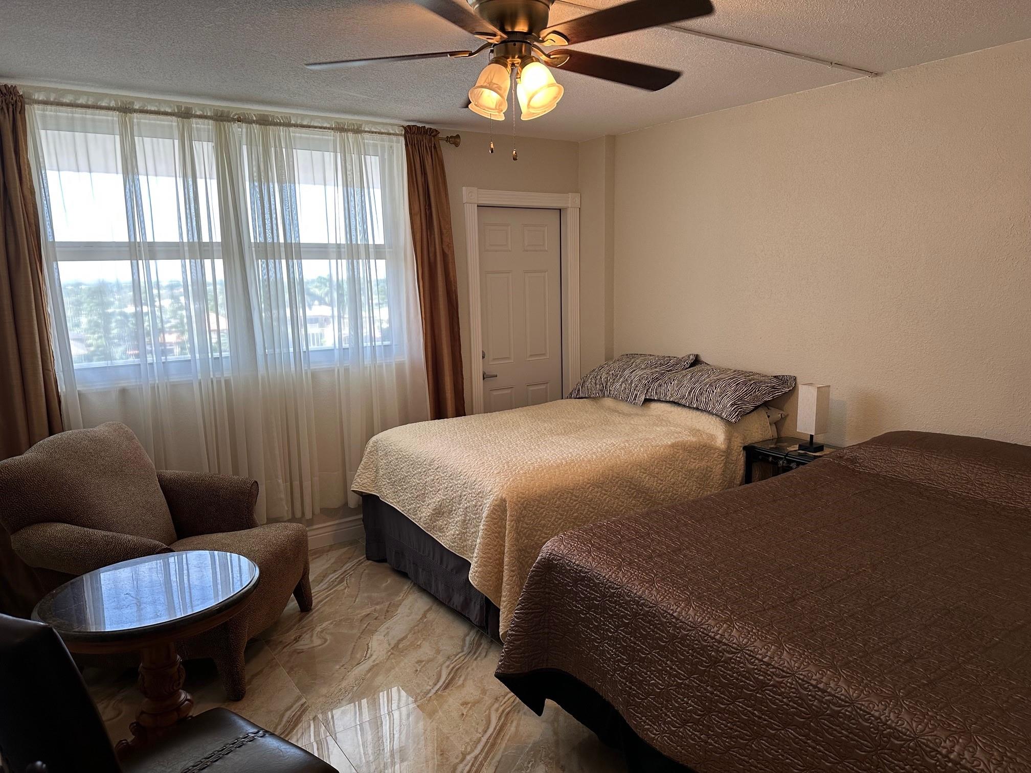 Hillsboro Le Baron Condo - Residential Lease