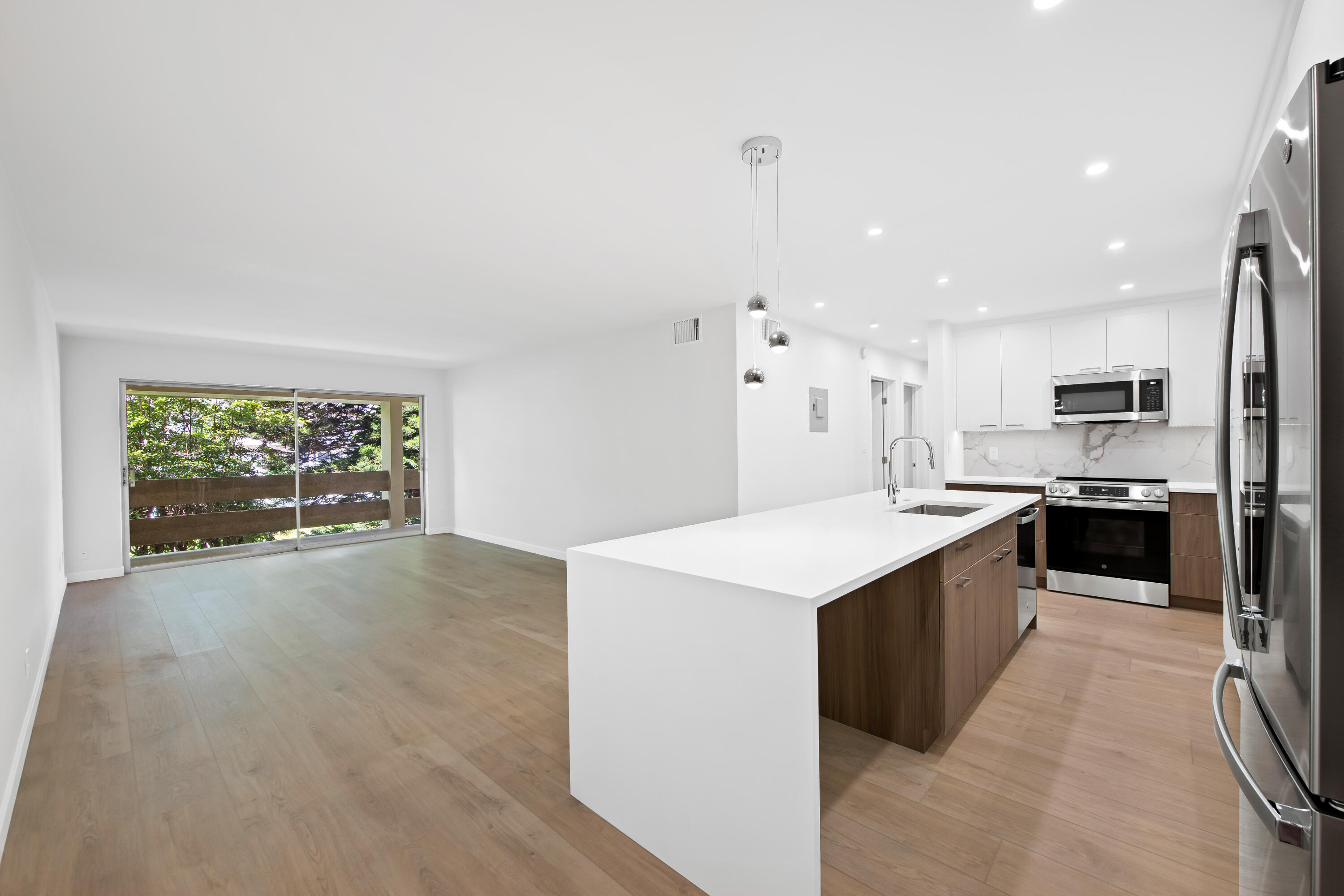 CARAVEL CONDOMINIUM APARTMENTS - Residential