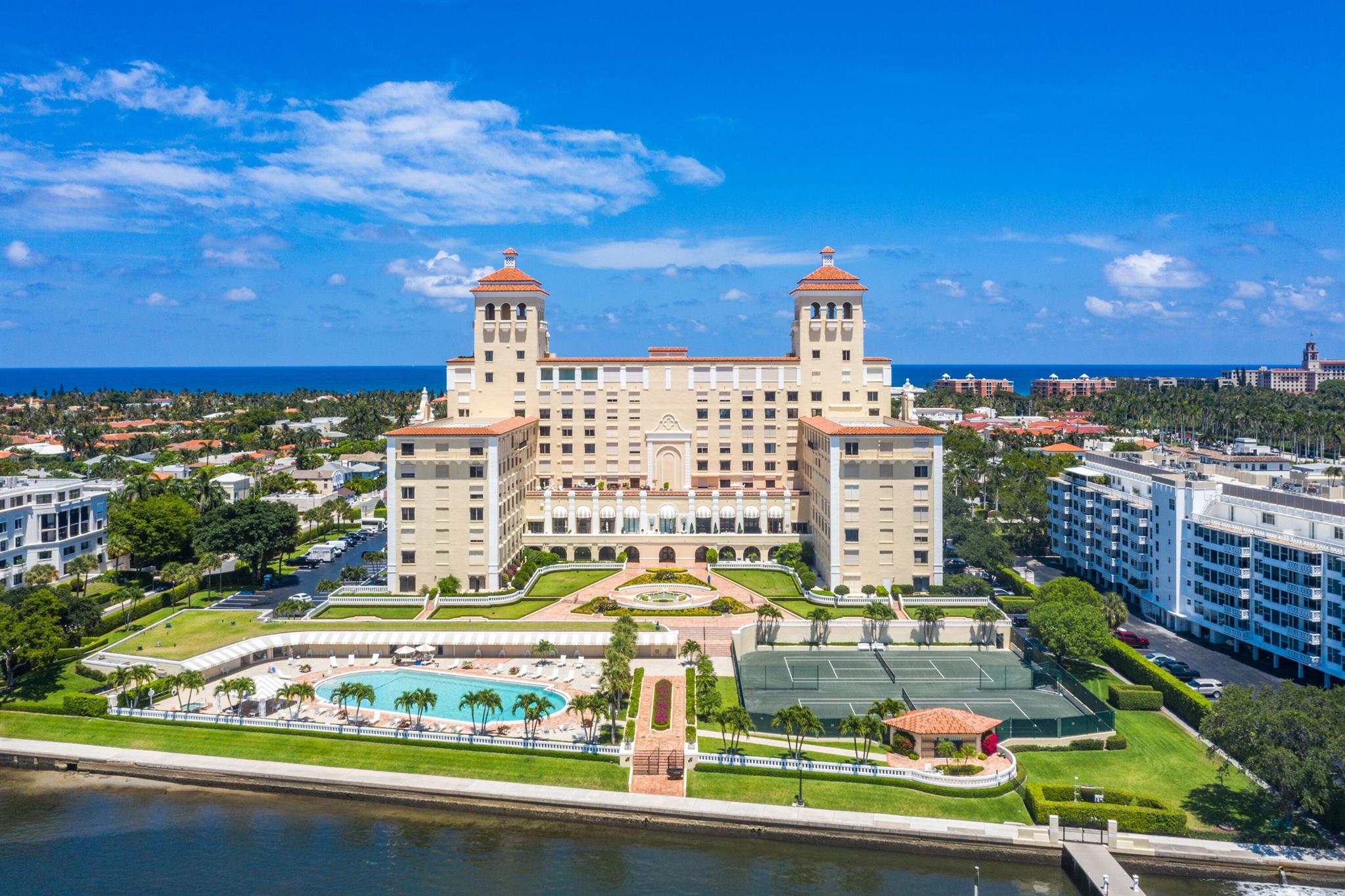 A Palm Beach Icon! Newly renovated at the Biltmore annual rental. 3 bedroom and 3 full baths plus powder room. Hurricane windows with north, east and south exposure. Pets allowed, cable TV, high speed internet provided. Shuttle service to private beach club with restaurant. The Biltmore is one of the world's top residences that includes a private dock available, olympic size pool, tennis courts, top security, doorman and concierge services.