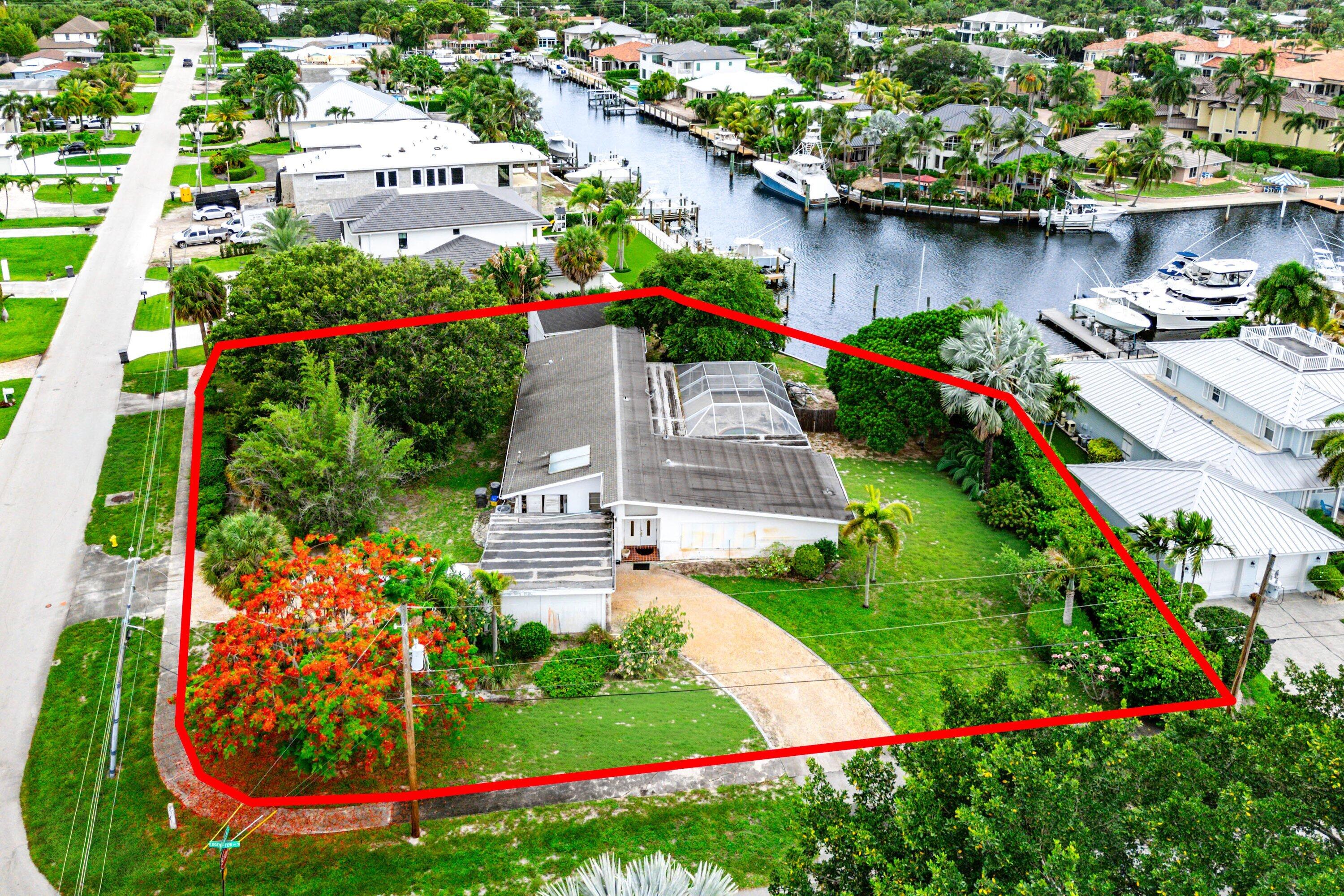 12019 N Edgewater Drive