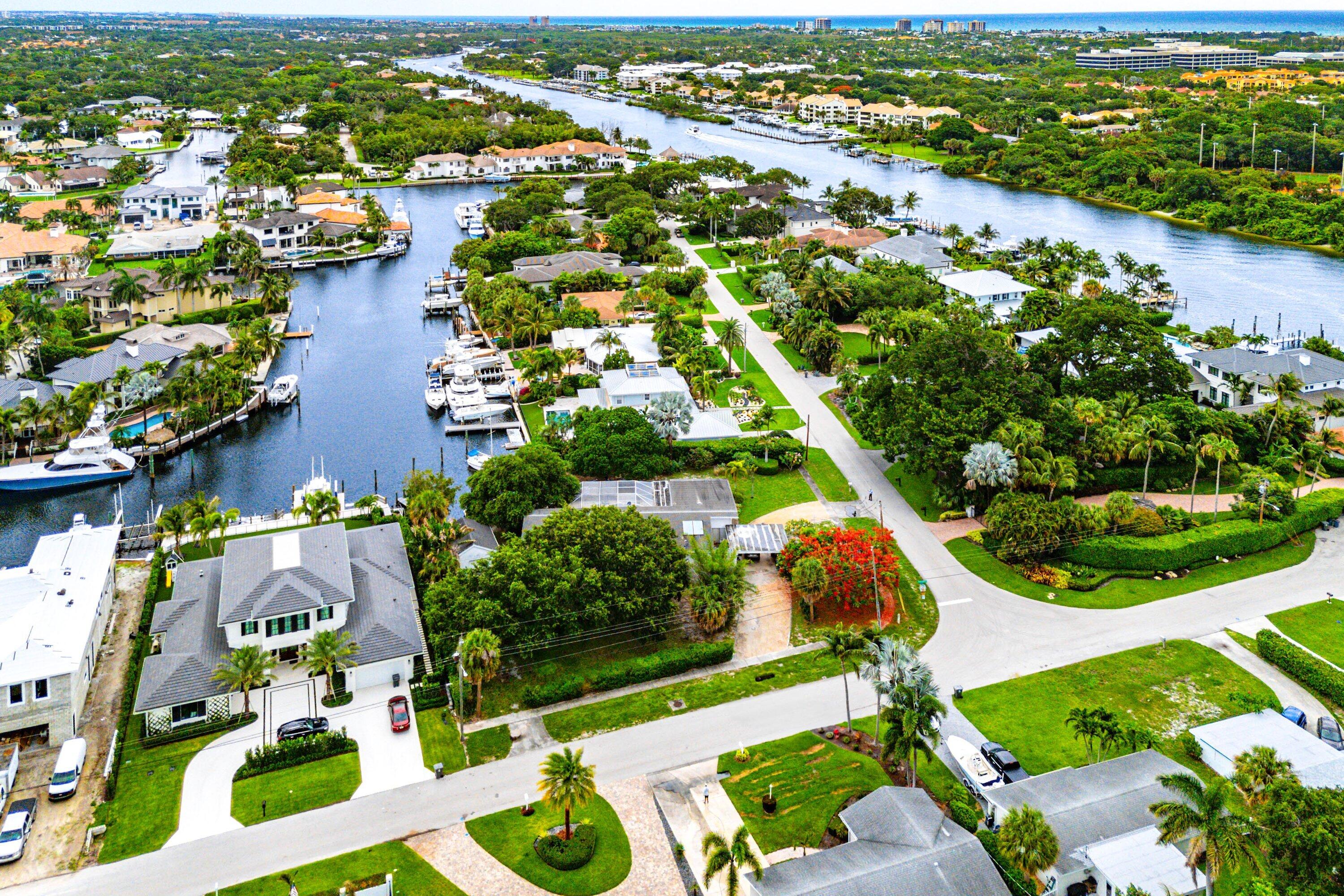 12019 N Edgewater Drive