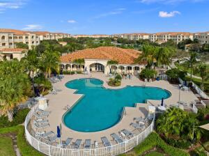 HARBOUR ISLE AT HUTCHINSON ISLAND WEST - Residential