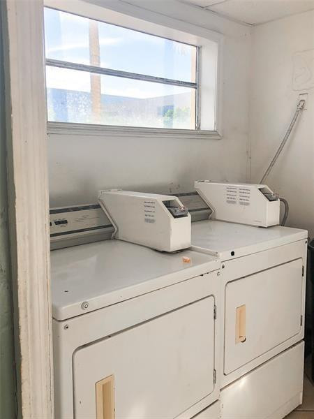 El Sol At Main Street Con - Residential Lease