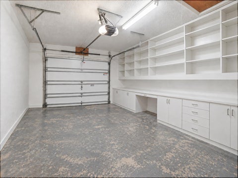 Tiny photo for 501 Lakeside Circle, Sunrise, FL 33326 (MLS # B26086187)
