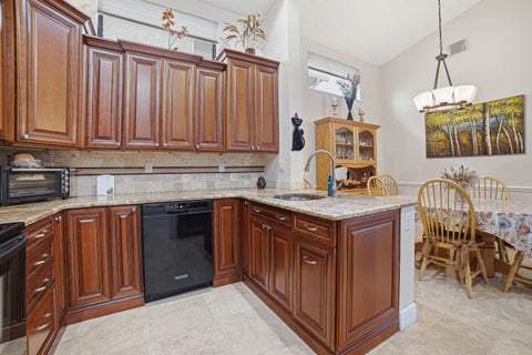 Tiny photo for 501 Lakeside Circle, Sunrise, FL 33326 (MLS # B26086187)
