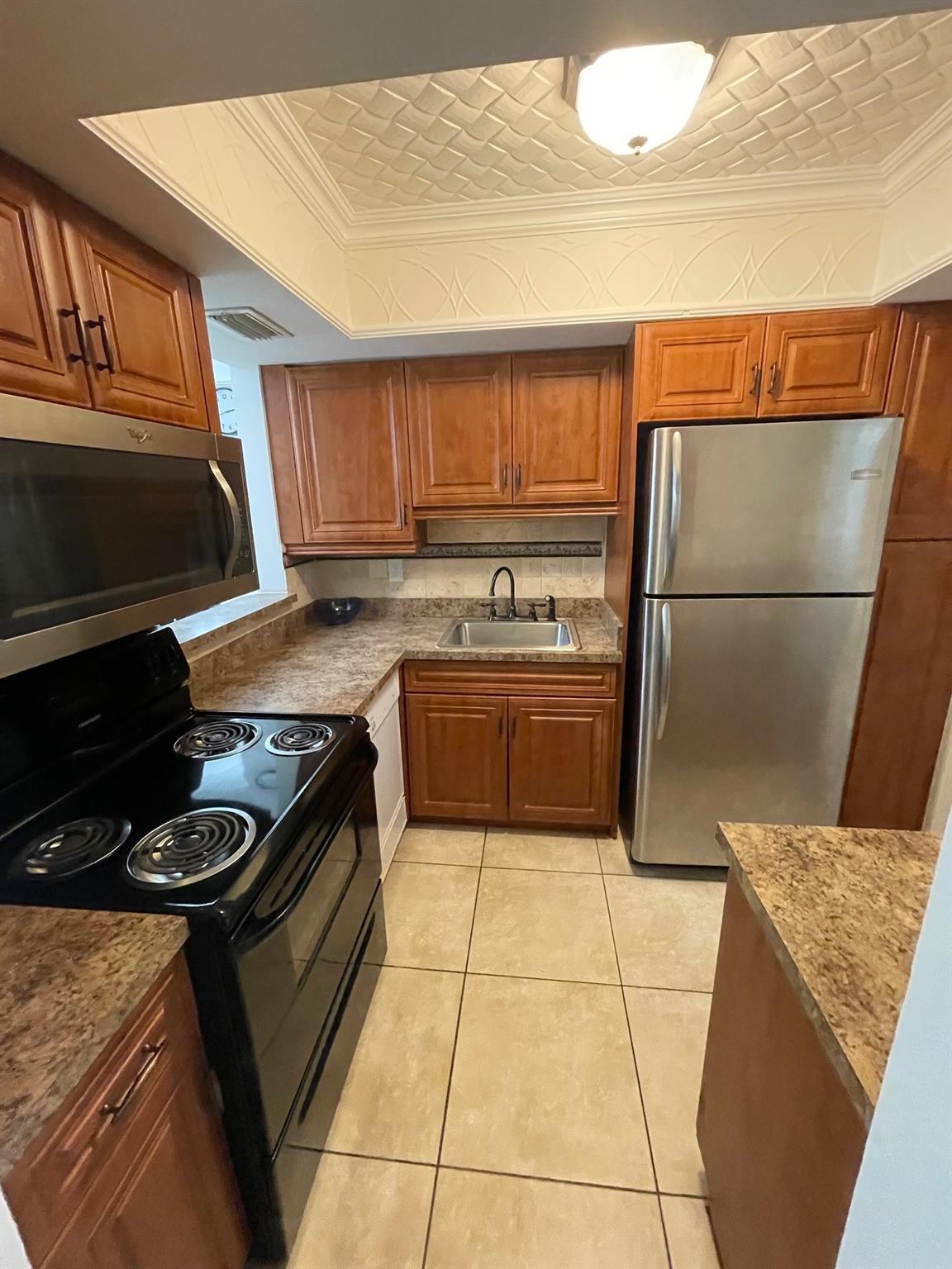1333 E Hallandale Beach Blvd 113
