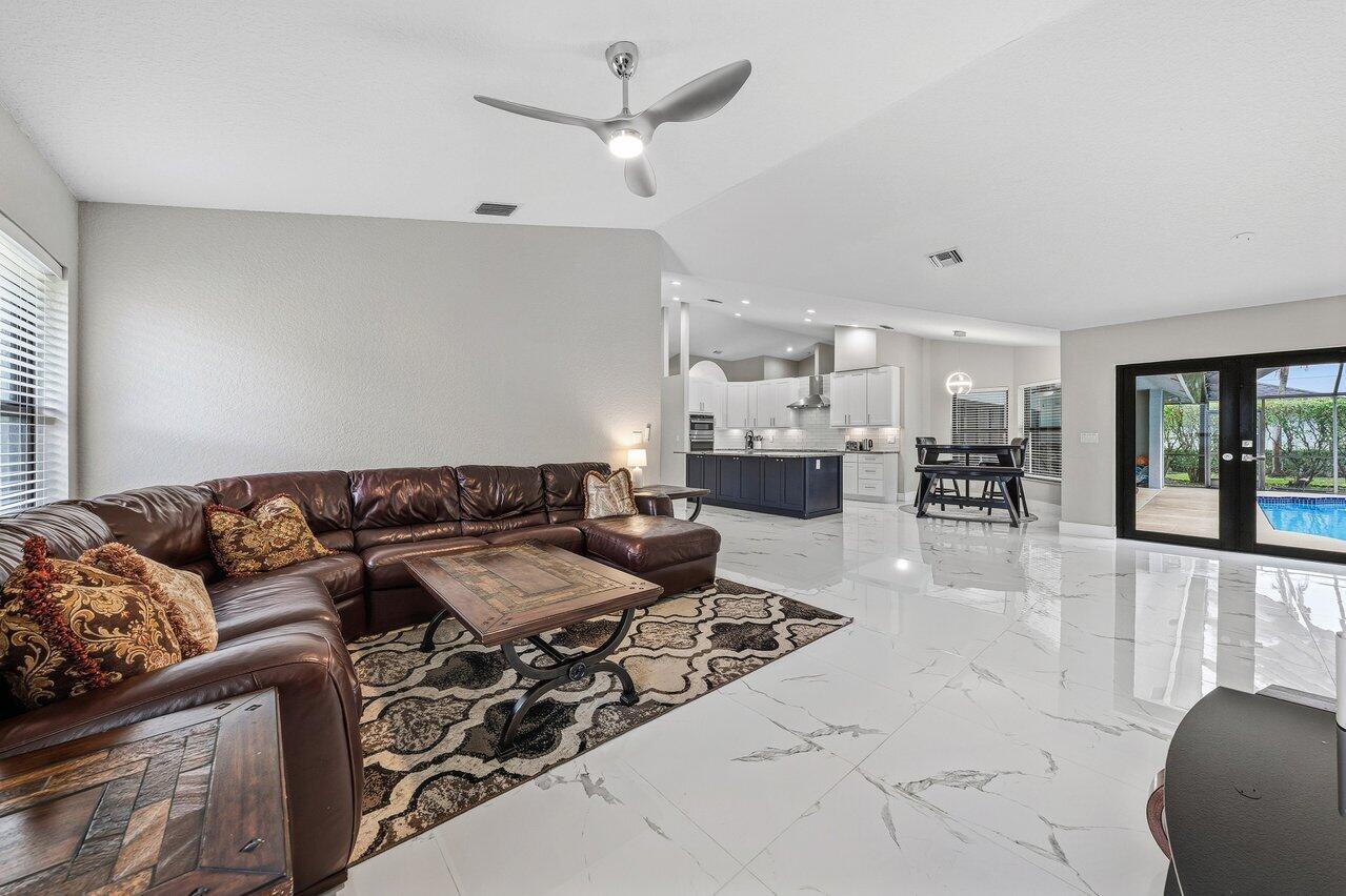 GREENVIEW SHORES 1 OF WELLINGTON - Residential Lease