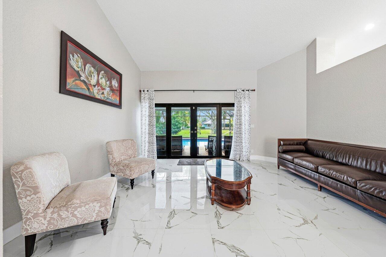 GREENVIEW SHORES 1 OF WELLINGTON - Residential Lease