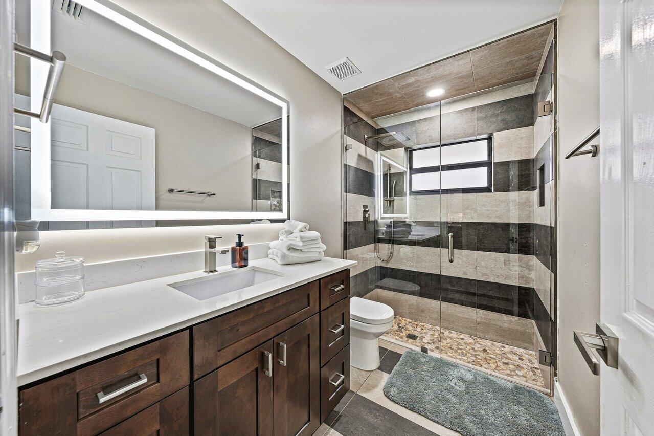 GREENVIEW SHORES 1 OF WELLINGTON - Residential Lease