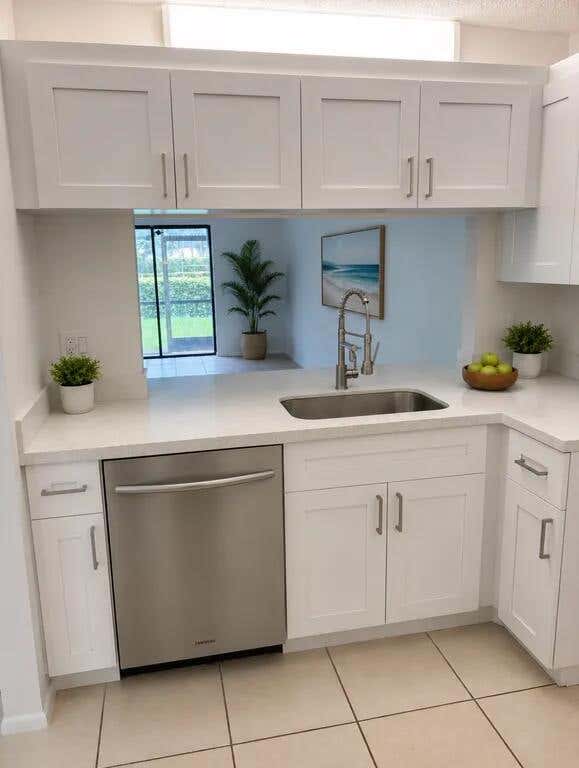 Photo of 146 NW 91st Avenue, Pembroke Pines, FL 33024 (MLS # B26058896)