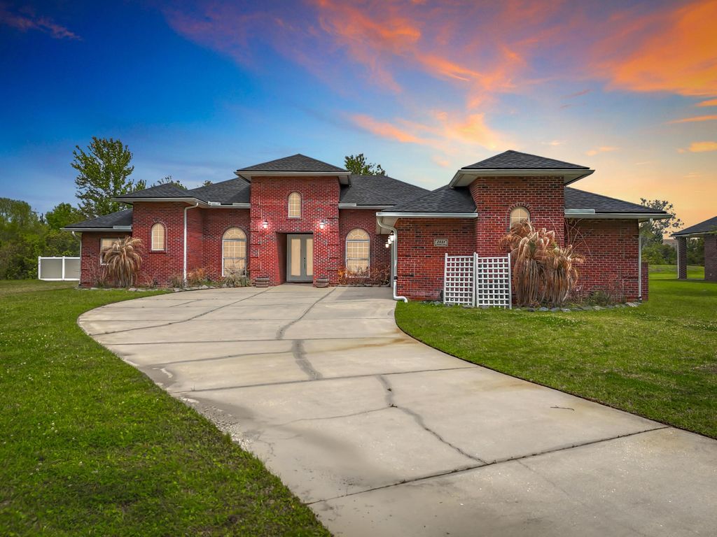 Photo of 2851 Armsdale Road, Jacksonville, FL 32218 (MLS # B26010489)