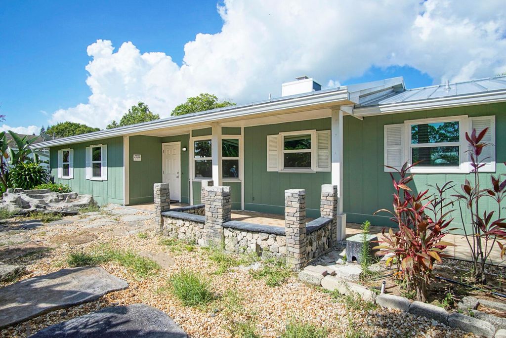 Photo of 4903 Sunset Boulevard, Fort Pierce, FL 34982 (MLS # R11099872)