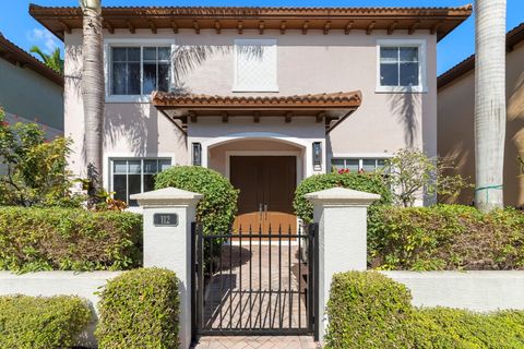 112 NW Gardener Street Boca Raton FL 33432