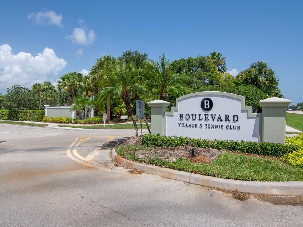 BOULEVARD VILLAS COURTSID - Residential Lease