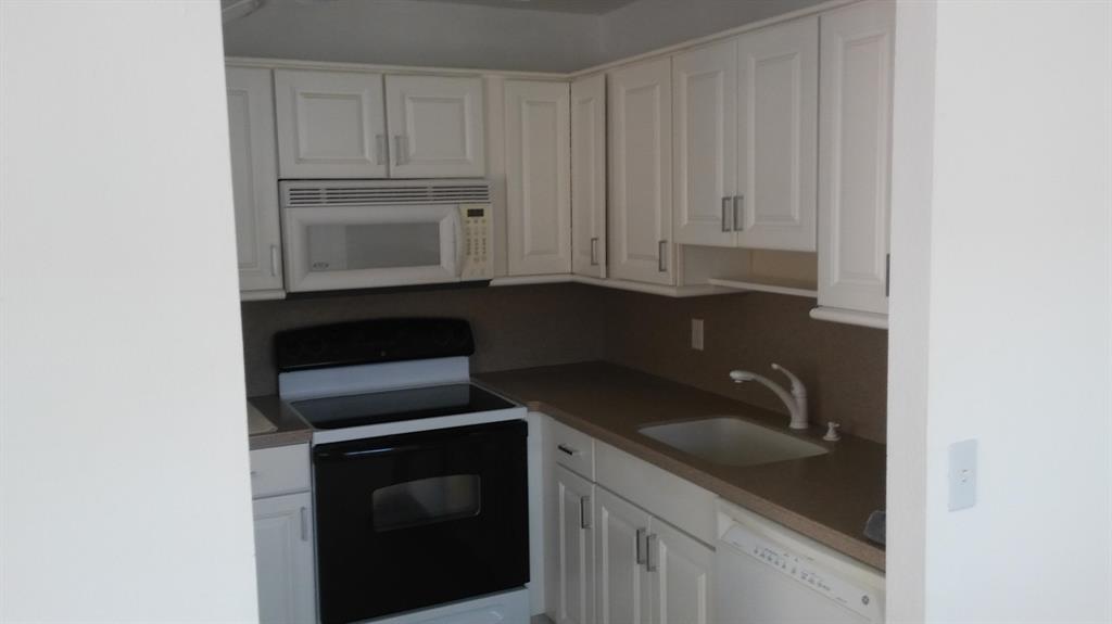 KINGS POINT MONACO CONDOS - Residential Lease