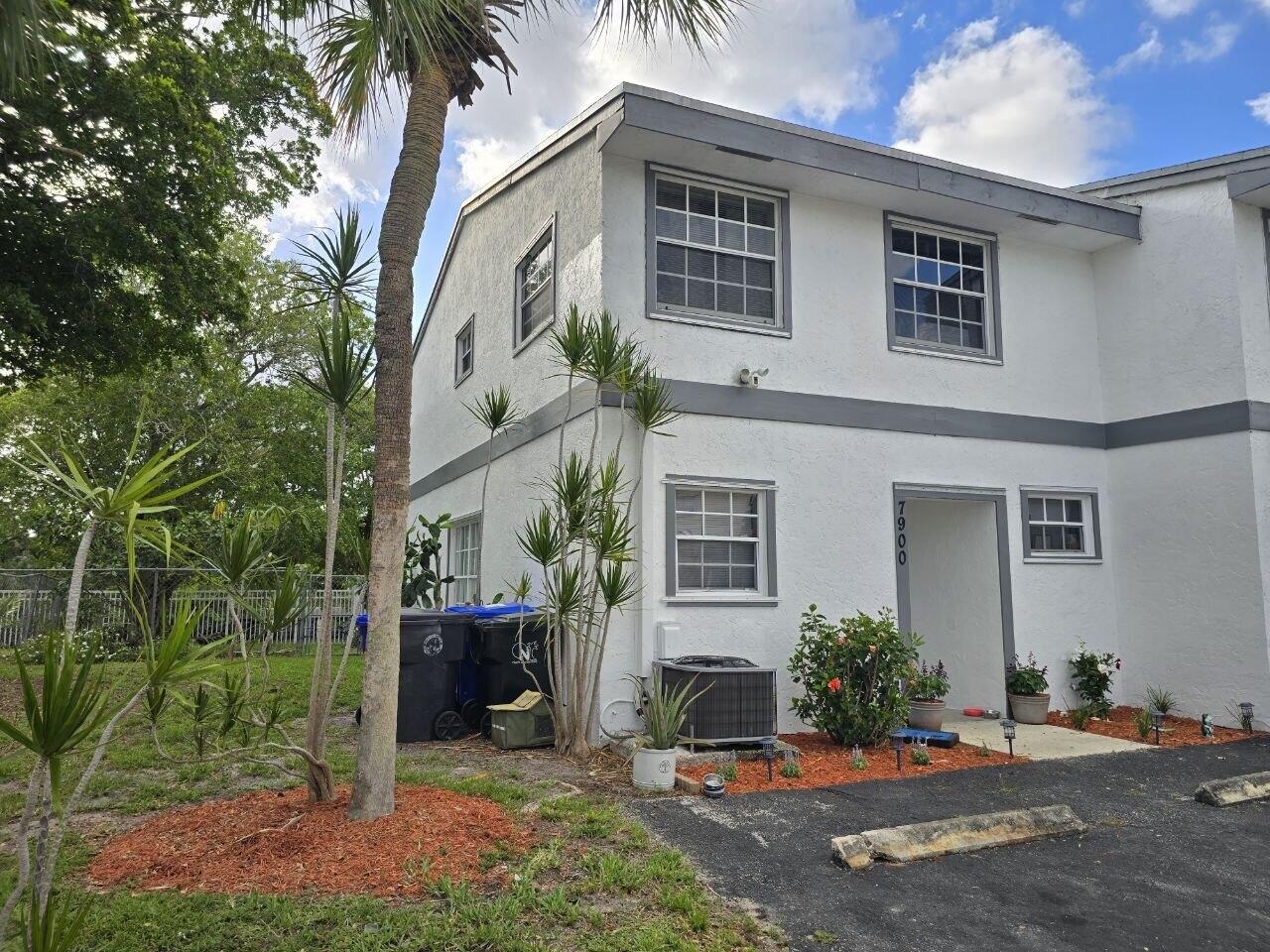 7900 SW 7th Place