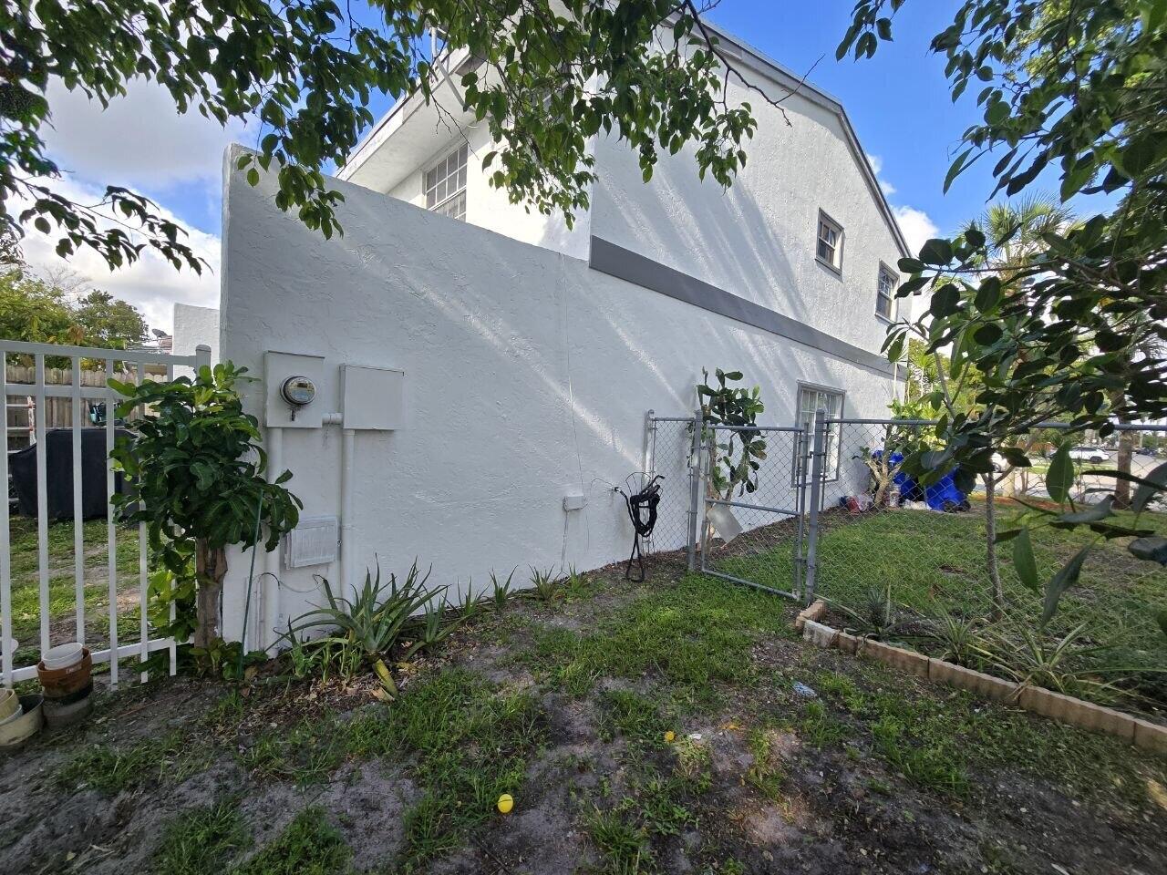 LAUDERDALE NORTH PARK SEC 5 - Residential