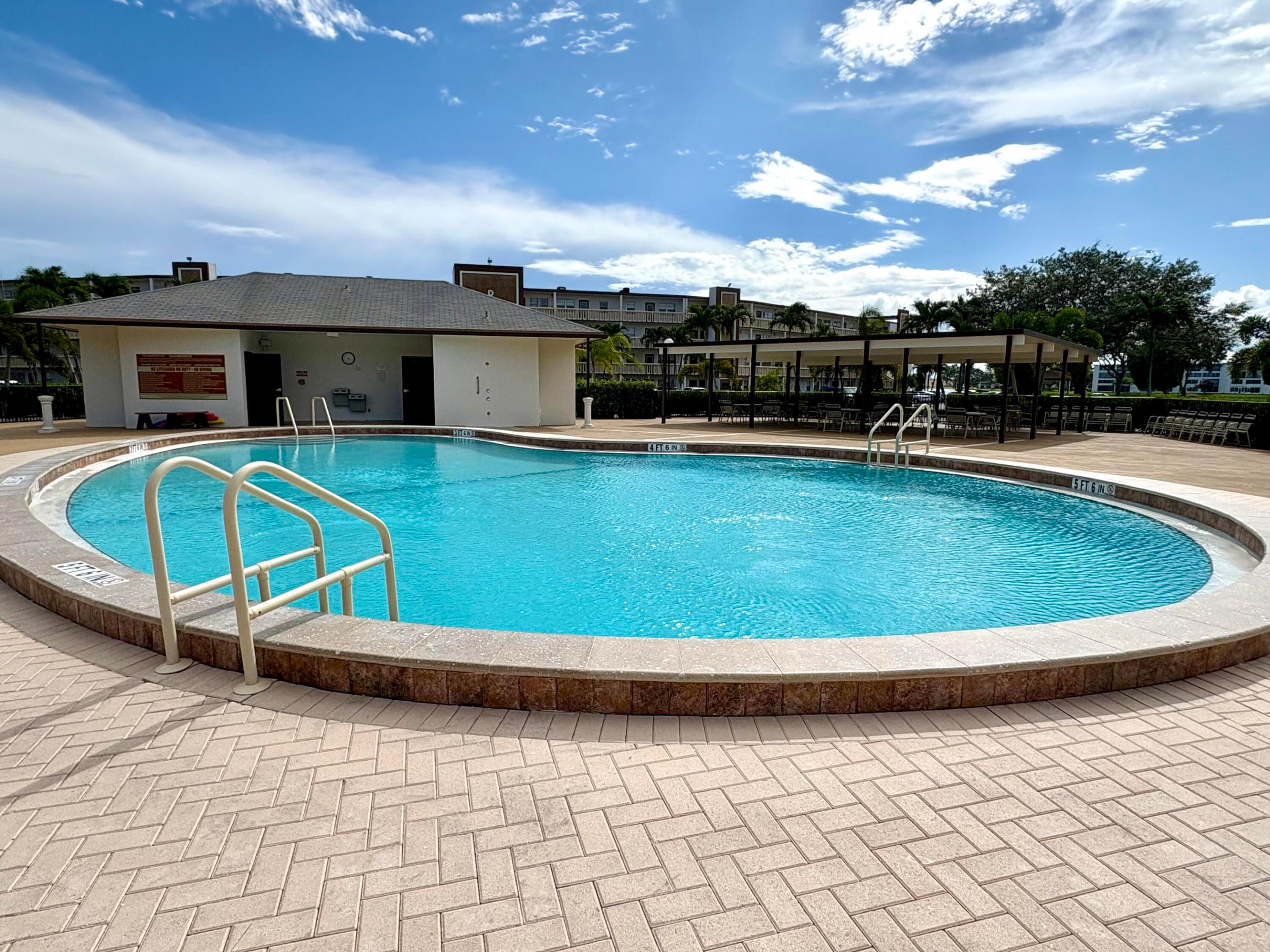 GUILDFORD AT CENTURY VILLAGE CONDO - Residential