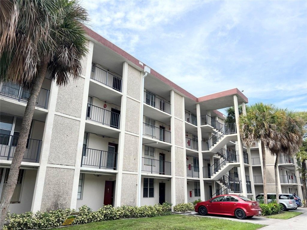 Photo of 2650 NW 49th Avenue #125, Lauderdale Lakes, FL 33313 (MLS # F10525589)