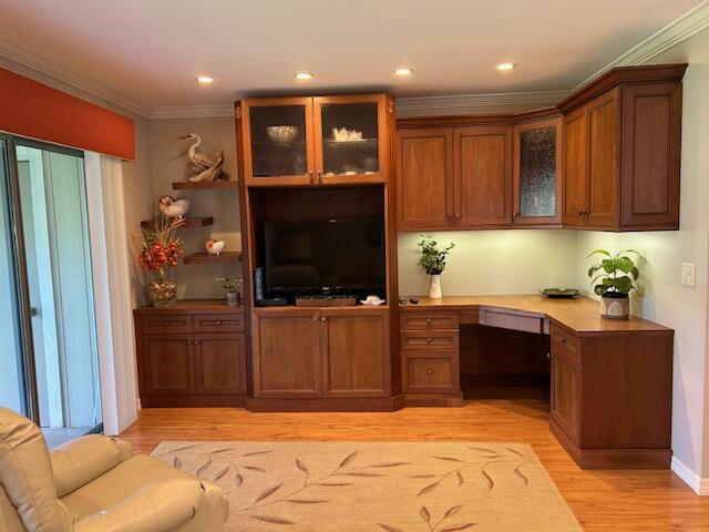 RIVERBEND CONDO - Residential