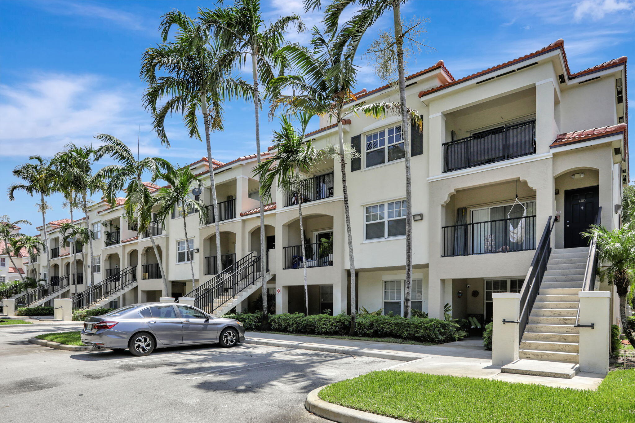 EL-AD POINCIANA CONDO - Residential Lease