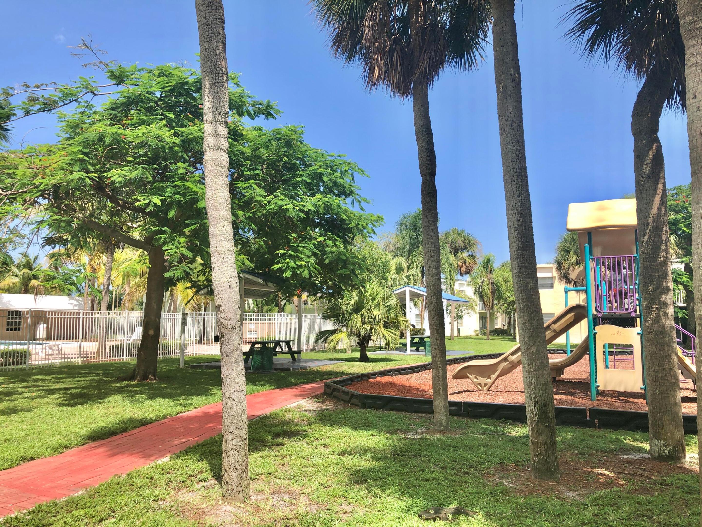 CLEAR LAKE PALMS CONDO - Residential