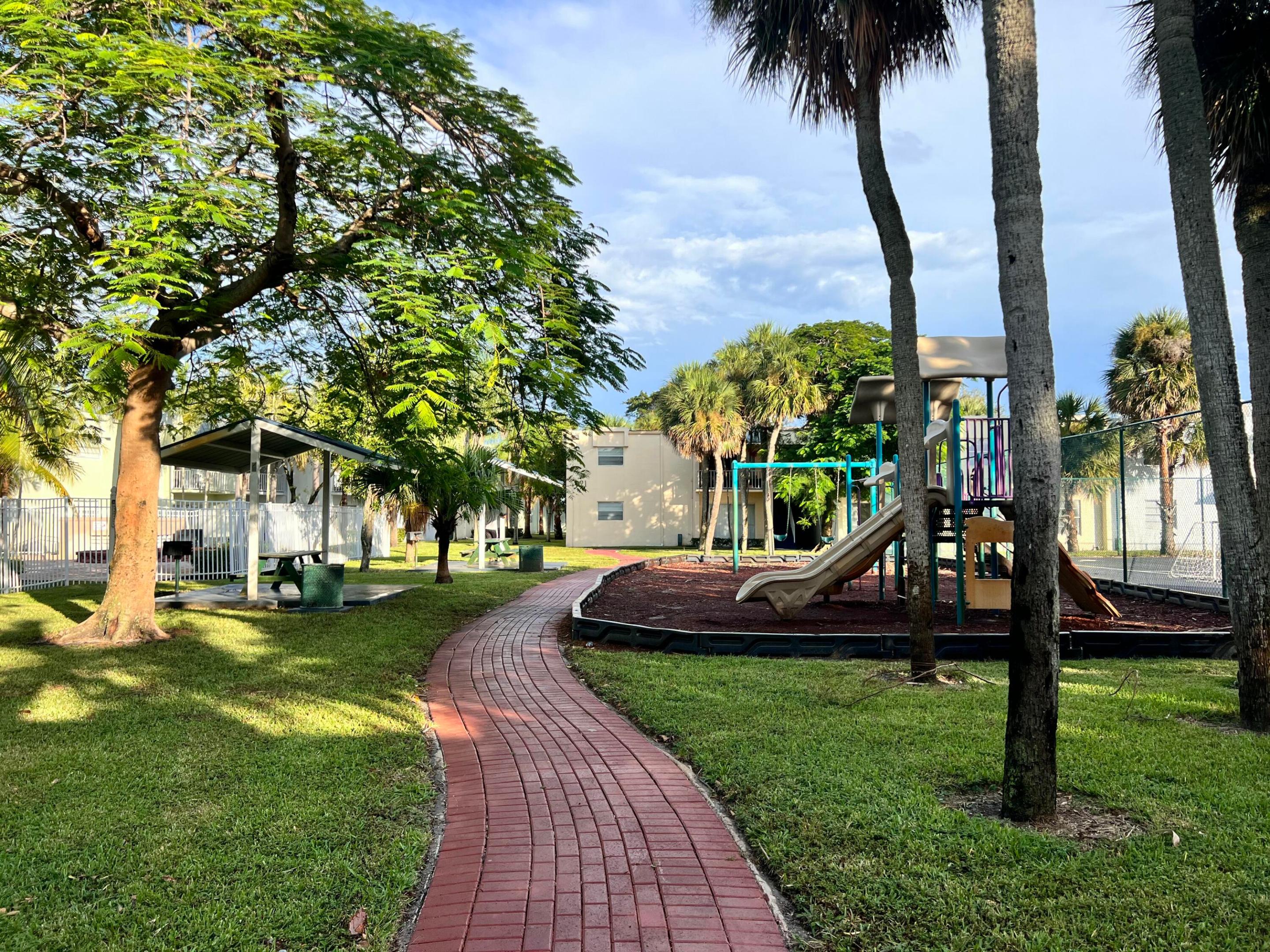 CLEAR LAKE PALMS CONDO - Residential