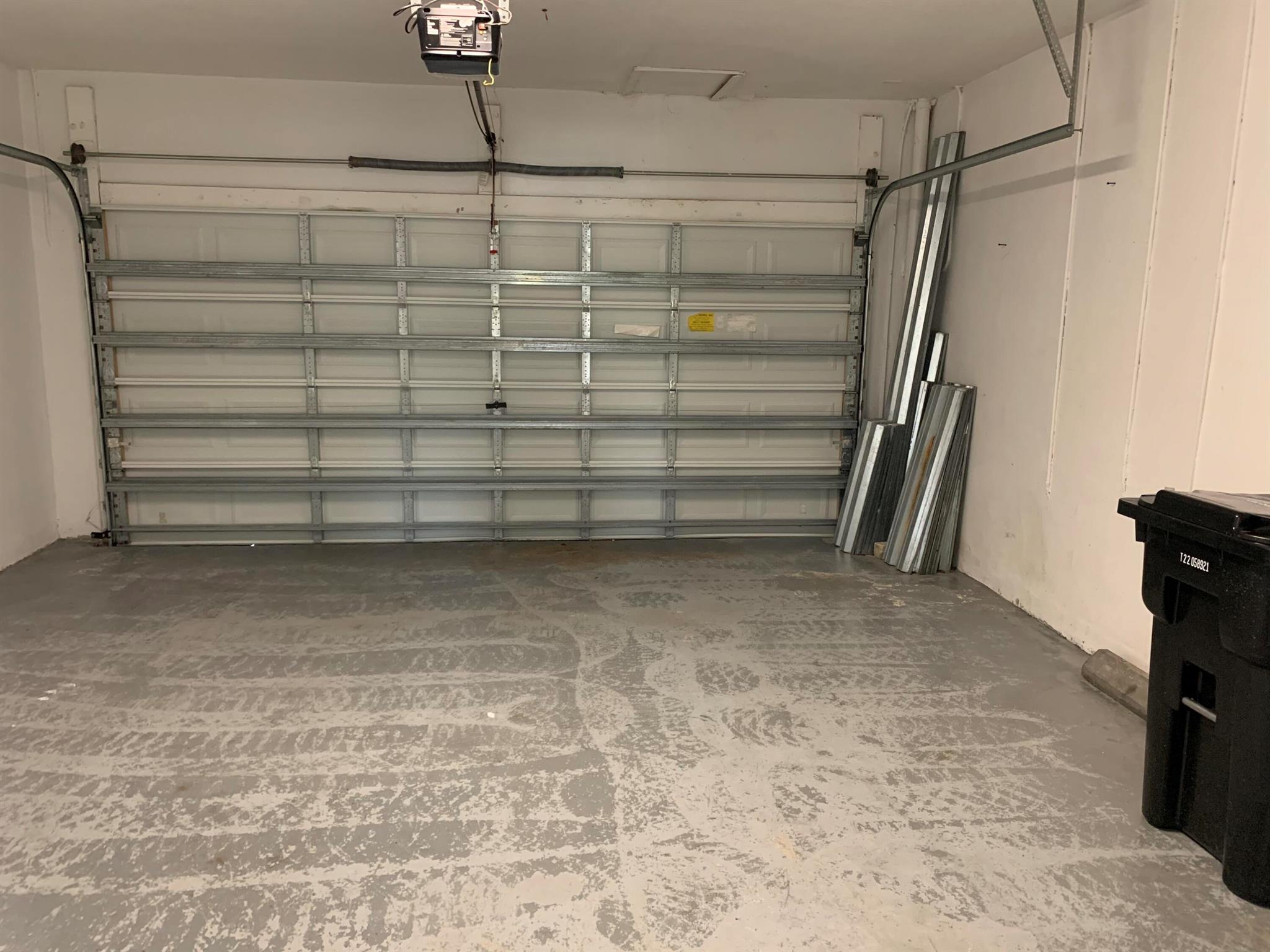 EAST LAKE VILLAGE NO 2 - Residential Lease