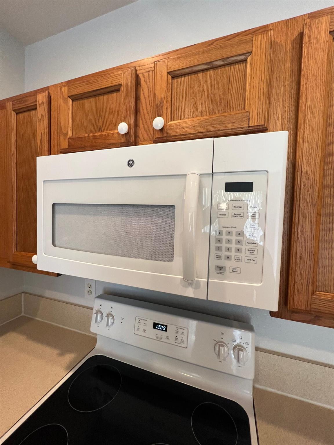 EAST LAKE VILLAGE NO 2 - Residential Lease