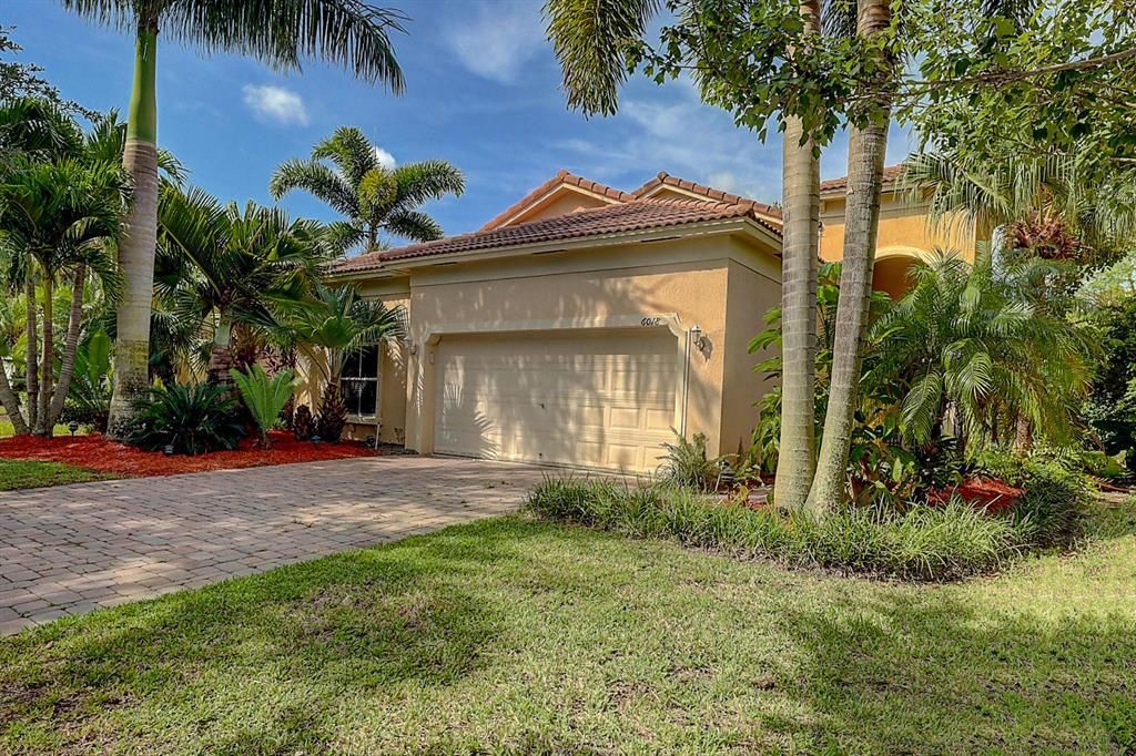 Photo of 6018 Arlington Way, Fort Pierce, FL 34951 (MLS # R10729865)