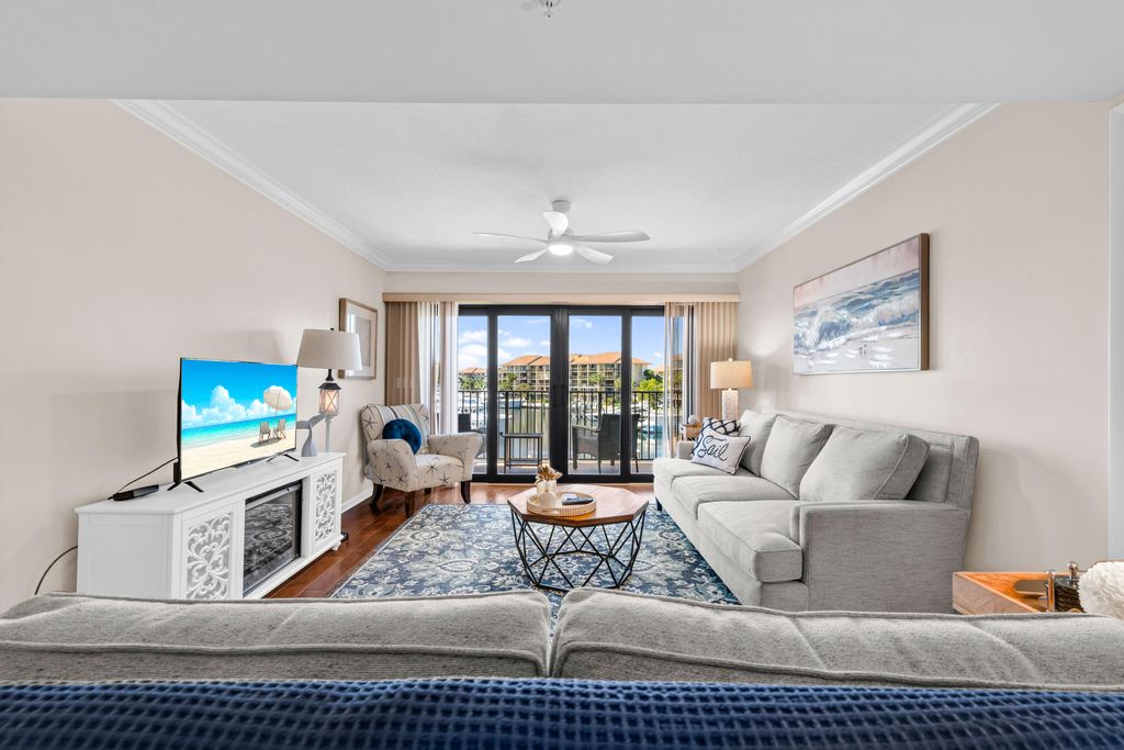 Photo of 1501 Marina Isle Way #305, Jupiter, FL 33477 (MLS # B26008193)