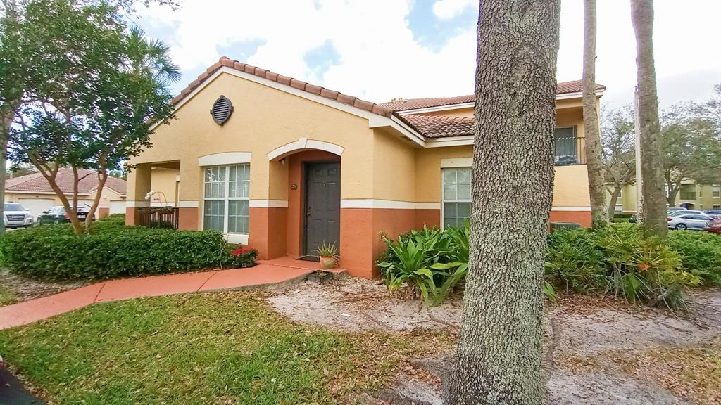 Photo of 10342 Fox Trail Road Rd S #1413, Royal Palm Beach, FL 33411 (MLS # R10694221)