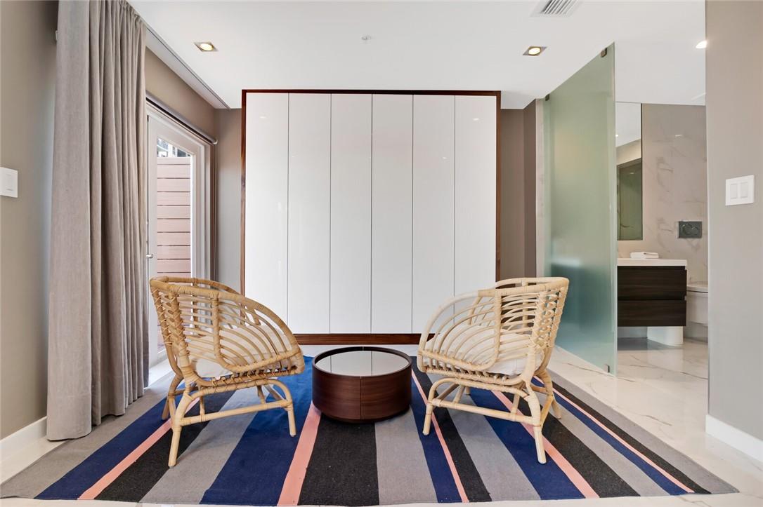 THE DRAKE CONDOMINIUM - Residential Lease