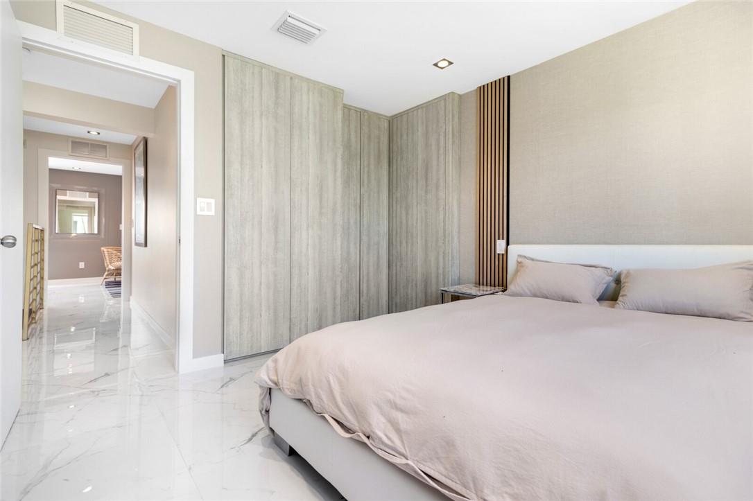 THE DRAKE CONDOMINIUM - Residential Lease