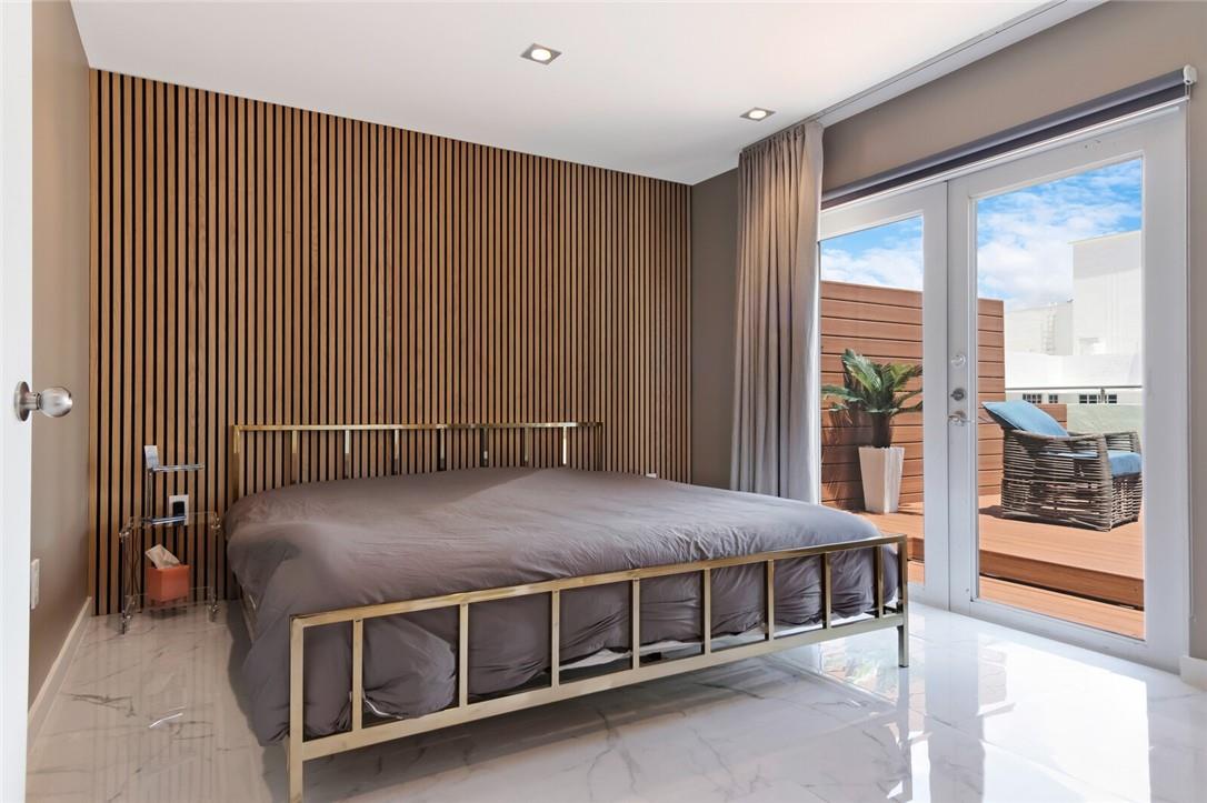 THE DRAKE CONDOMINIUM - Residential Lease