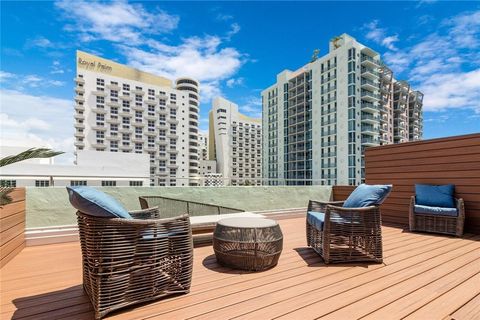 1460 Ocean Dr 506 (406) Miami Beach FL 33139