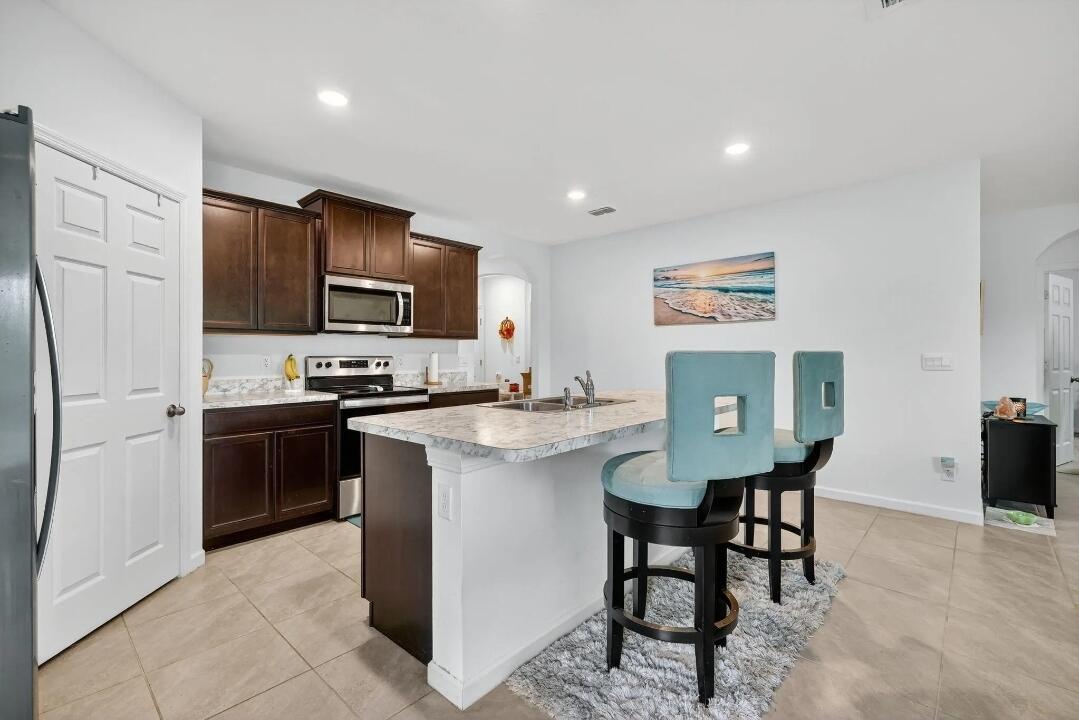 PORT ST LUCIE SECTION 13 - Residential Lease