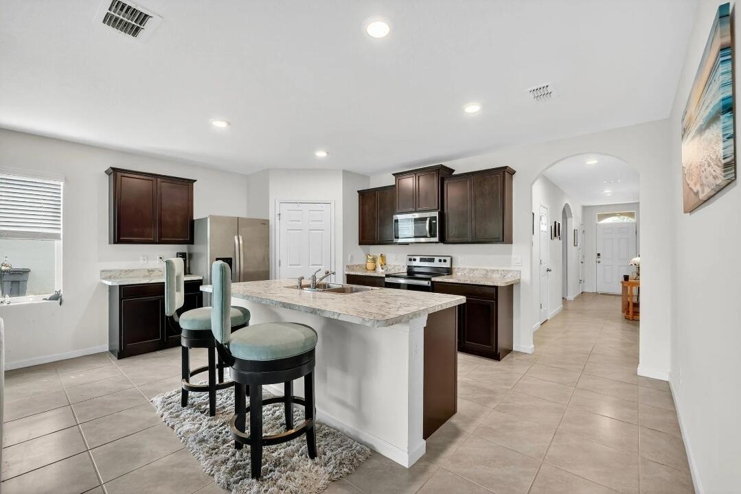 PORT ST LUCIE SECTION 13 - Residential Lease
