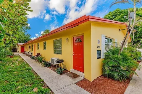 316 SW 15th St Unit 3, Fort Lauderdale, FL MLS: F10499511