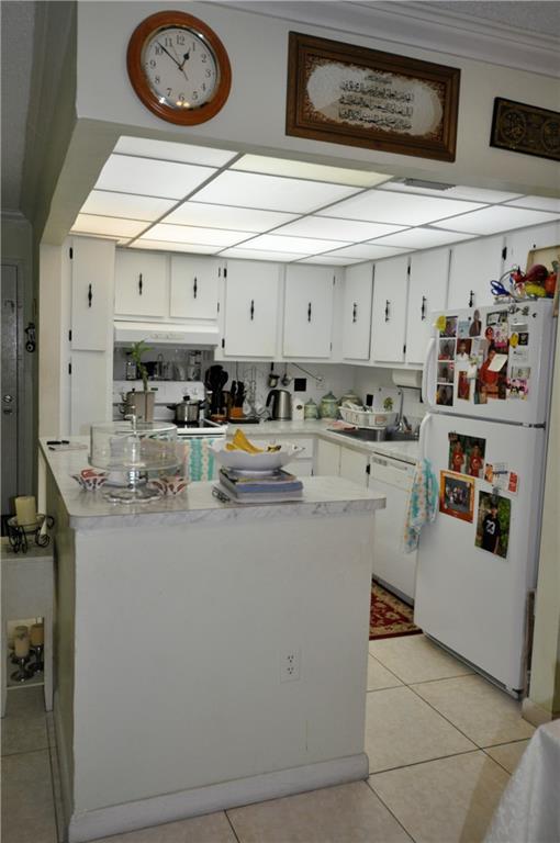 HERITAGE CIRCLE - Residential