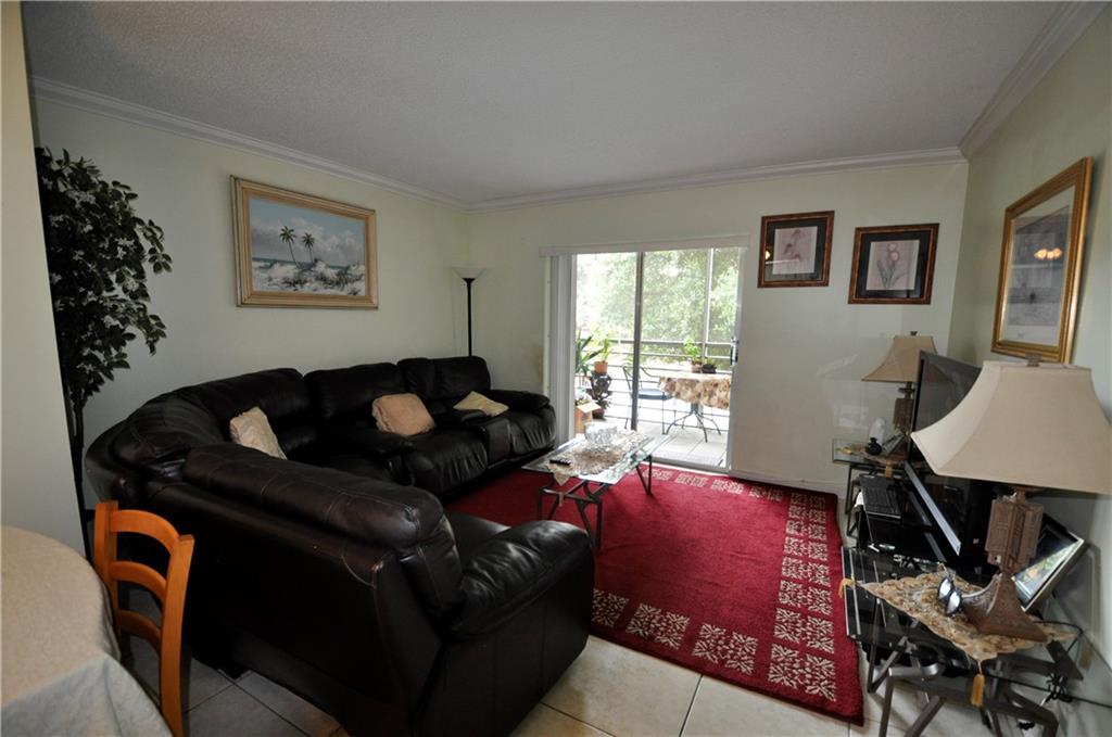 HERITAGE CIRCLE - Residential