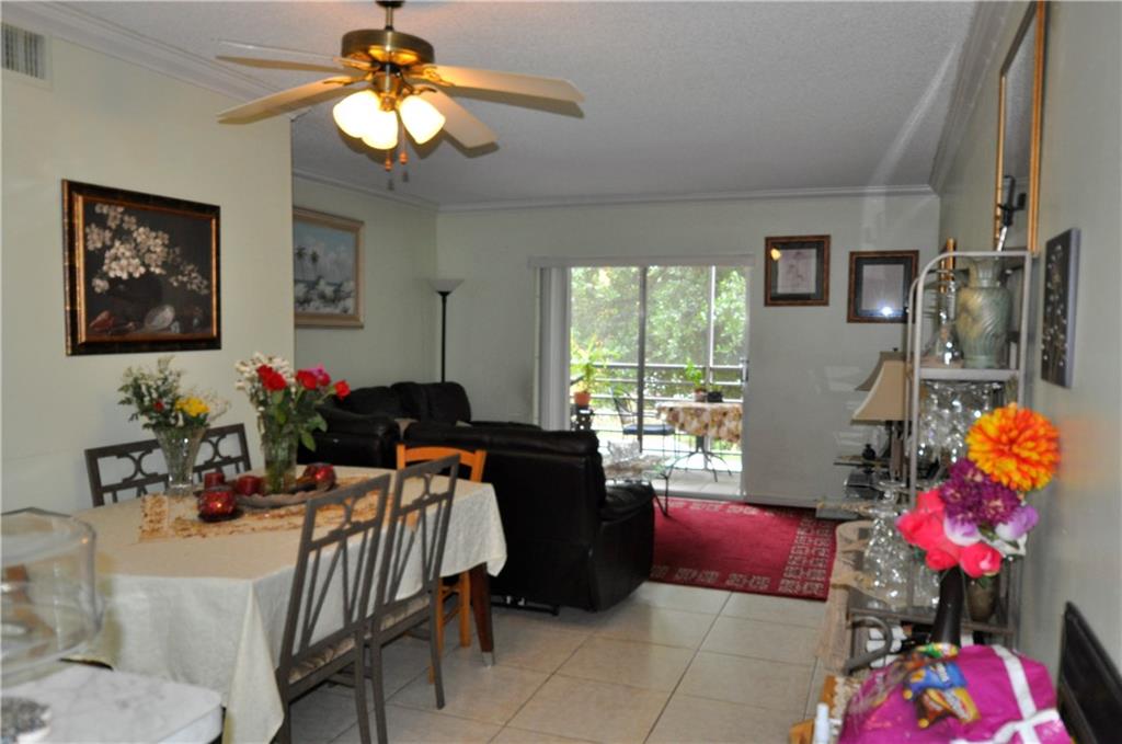 HERITAGE CIRCLE - Residential