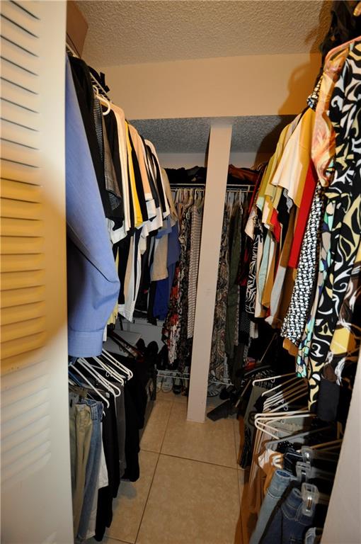 HERITAGE CIRCLE - Residential